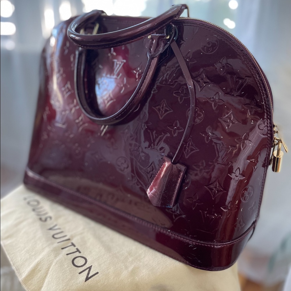 Louis Vuitton Alma GM Amaranti Vernis Satchel